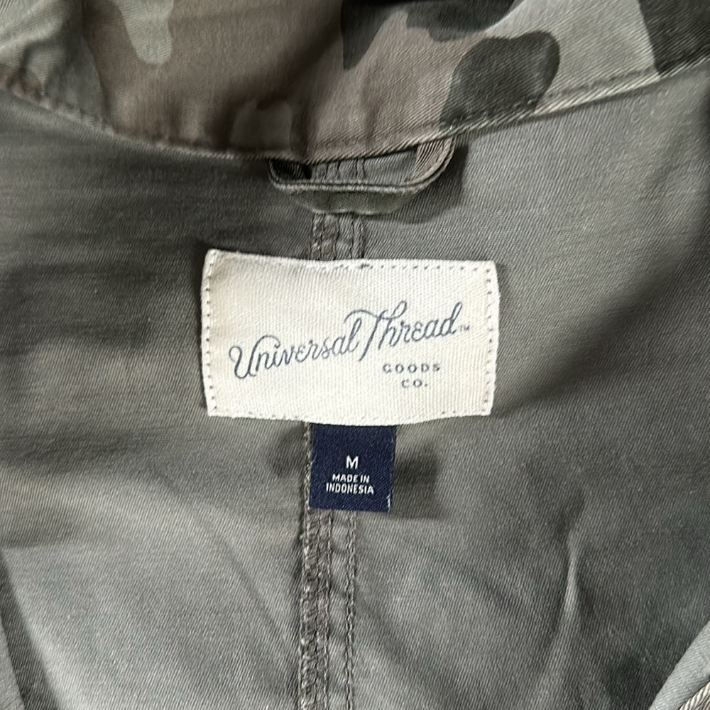 Universal Thread Camo Jacket - Picture 2 of 4